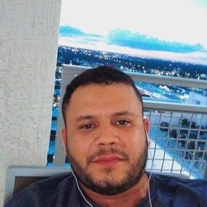 Meet your Posher, Miguel eduardo